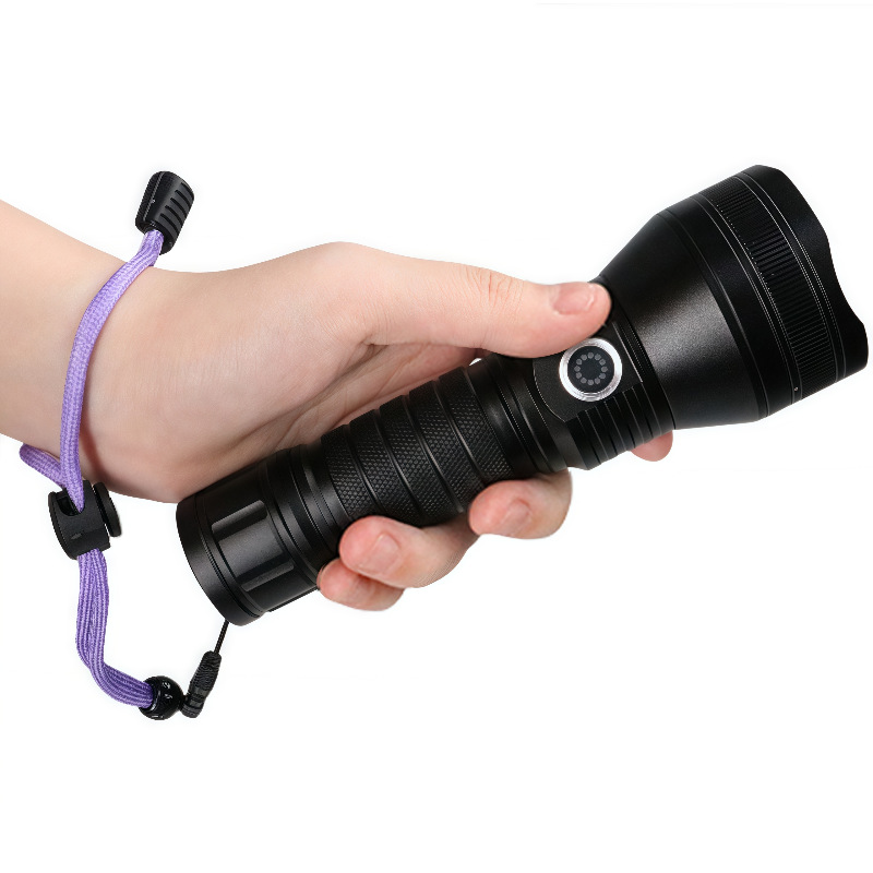 TOPCOM 51LED UV Flashlight Rec - đánh giá và giá Amber Musk Oil