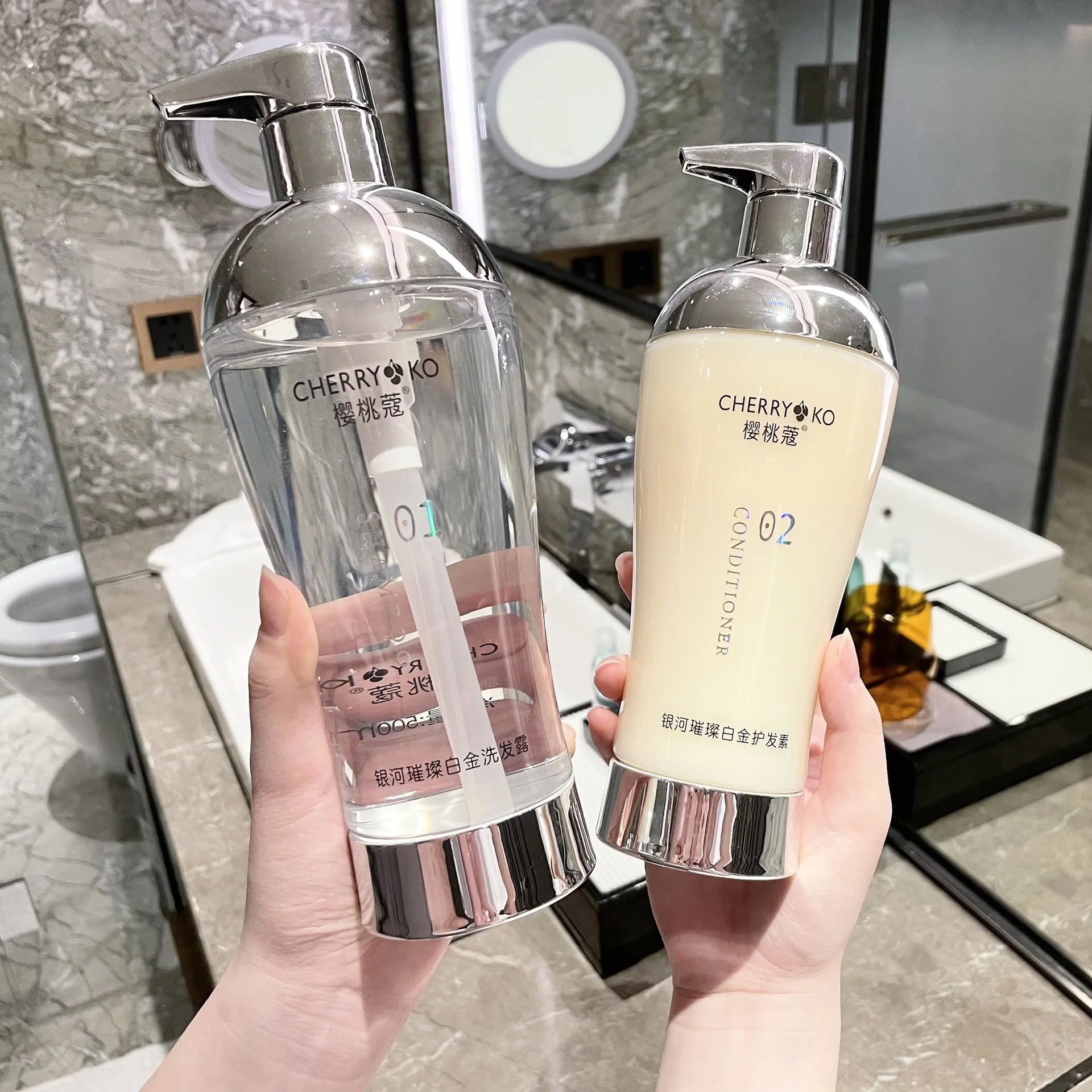 Glimmering Galaxy Shower Gel P - đánh giá và giá Perfume Fragrance Shampoo